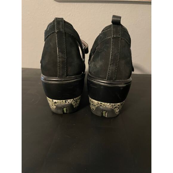 Jambu Shoes Womens Size 8 Medium Mary Jane Wedge Memory Foam Floral Cutout Heel - Picture 5 of 12